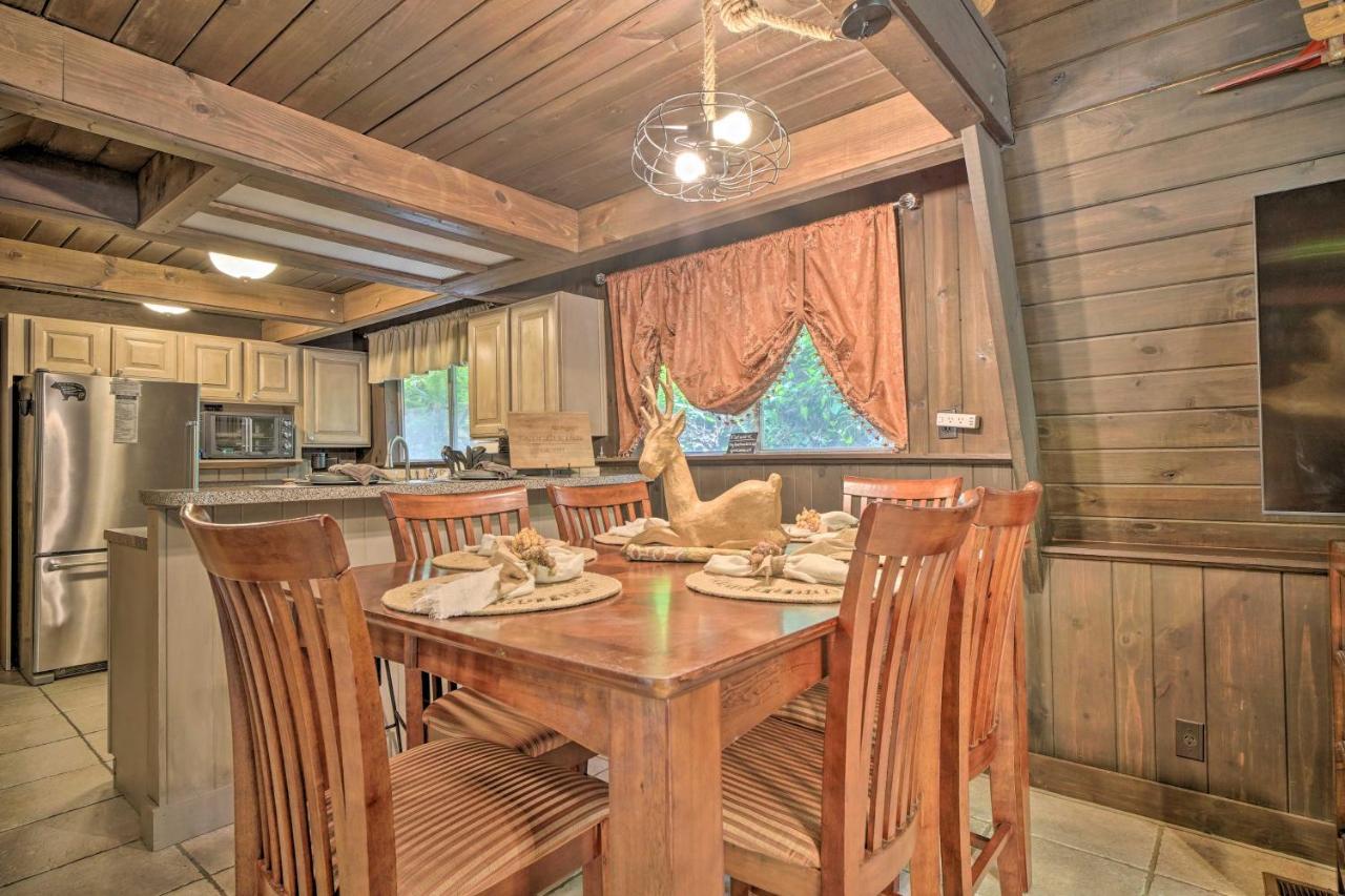 Snuggle Inn In The Heart Of Chalet Village! Gatlinburg Exterior photo